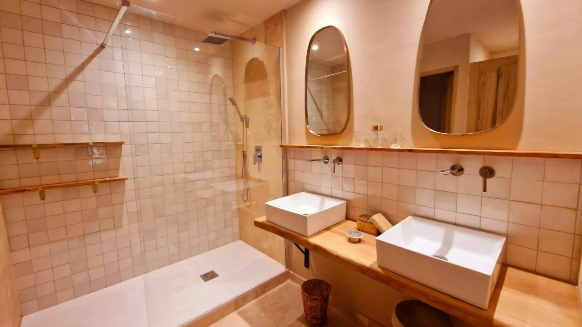 Bastide Des 7 Soeurs Hotel Roussillon en Isere Vendégház